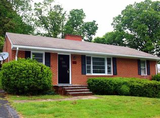 1123 Skymont Rd, Staunton, VA 24401