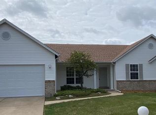 423 Appaloosa Trl, Saint Peters, MO 63376