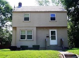 1910 Kensington Rd, Toledo, OH 43607