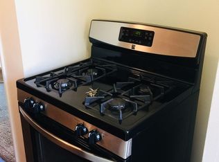 121 N Pennsylvania Ave APT B, Glendora, CA 91741