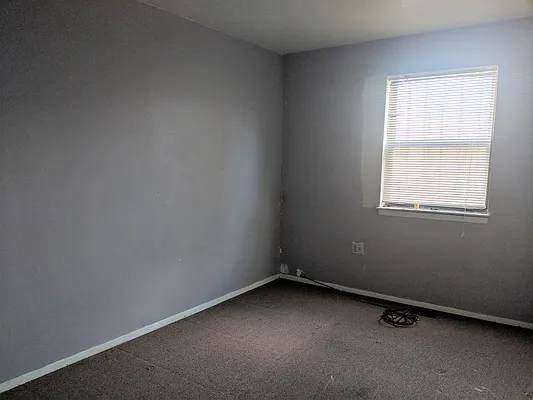 Sold by Play Realty LLC | media 4