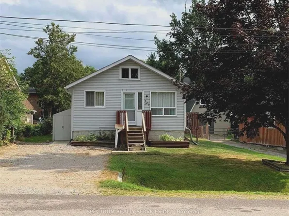 229 Pine Beach Dr, Georgina, ON L4P 2V7