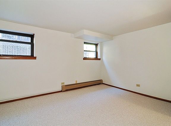 5th image of 2050 W Berwyn Ave #G