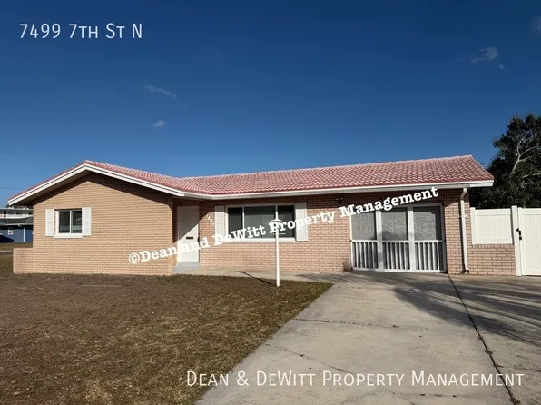 7499 7th St N, Saint Petersburg, FL 33702
