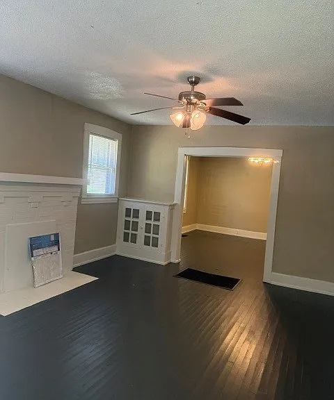 643 Howell St — Photo 3