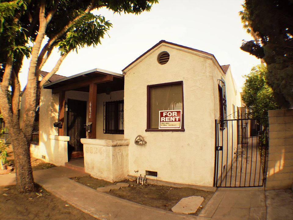 2nd image of 6624 Gaviota Ave