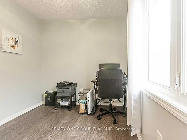 467 Dalhousie Gate — Photo 24