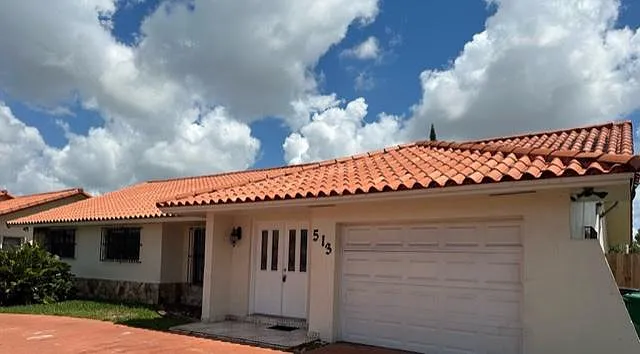3 bed, 2206 sqft, $3,800 — Photo 1