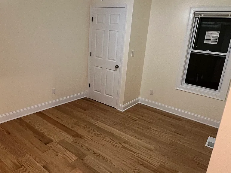 720 Main St — Photo 12