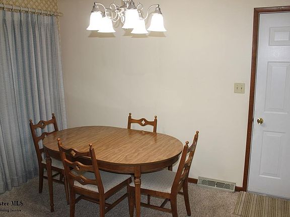 2nd image of 293 Dallas Ave