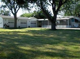 3034 N Dorothy Dr, Port Clinton, OH 43452