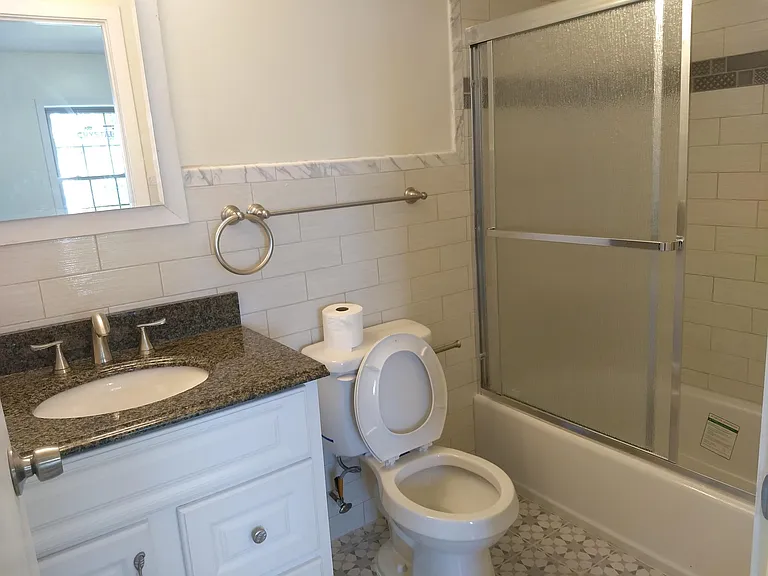 1611 W Thompson St #1A — Photo 11