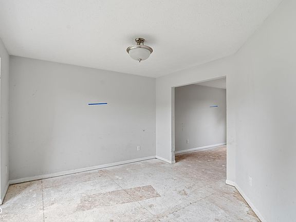 2nd image of 902 Hearthside Ct