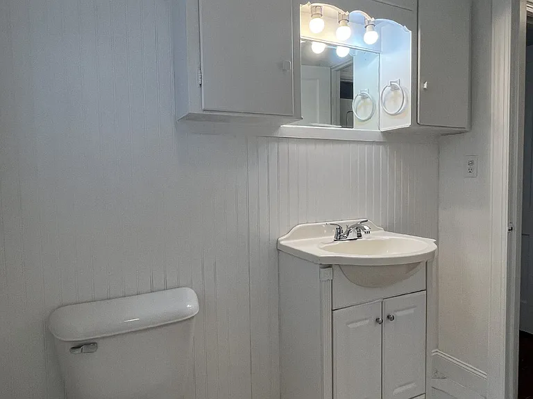 1706 W Arrowhead Pl — Photo 5