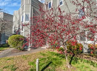 1412 Whitney Ave APT F3, Hamden, CT 06517