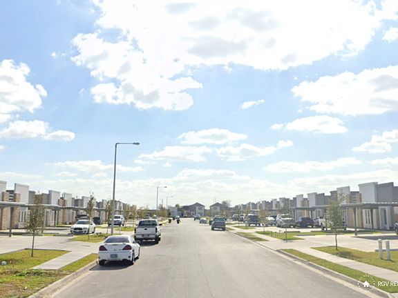 4th image of 405 Rafael Dr #1