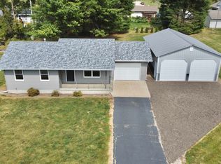 16271 7th St, Pecatonica, IL 61063