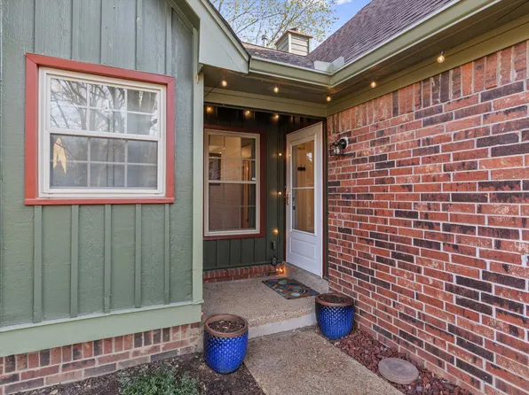 382 Booth Ln, Collierville, TN 38017