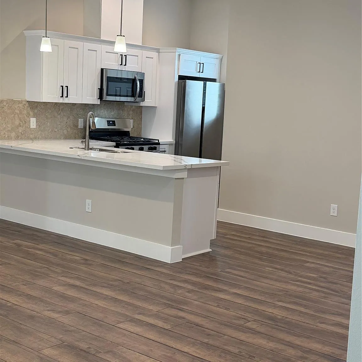 2 bed, 2.5 bath, 1544 sqft, $1,995 — Photo 4