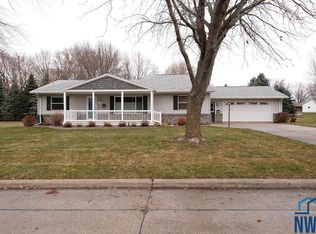 512 Petrich Ave, Sanborn, IA 51248