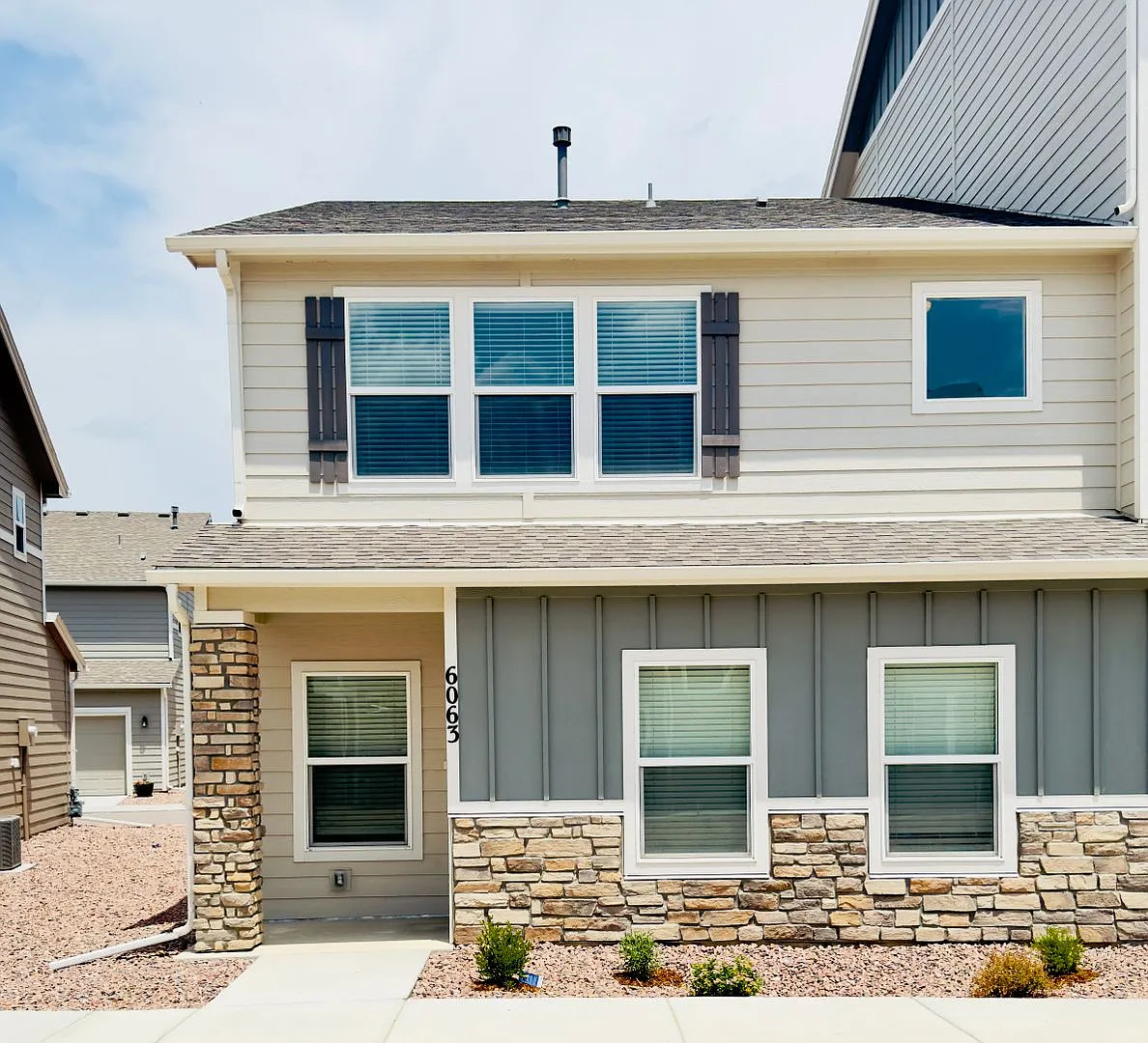 A Gem Home with Open Floor Plan & Prime Location Awaits For You! — Photo 2
