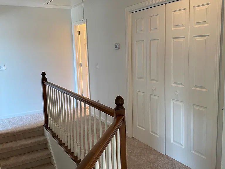 2054 Belmont Cir — Photo 5