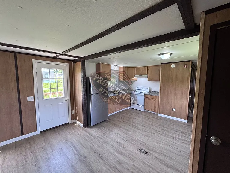 1592 Hill Rd — Photo 2