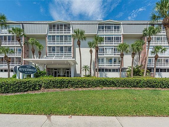4th image of 4601 Highway A1a APT 504
