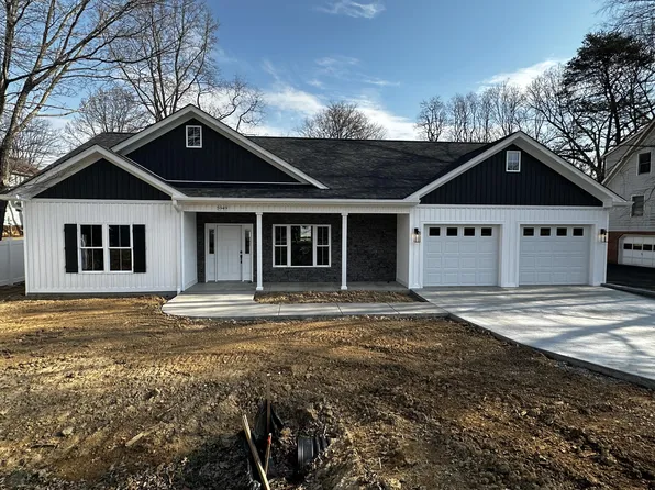 5949 Sudley Rd, Roanoke, VA 24019