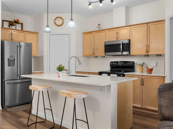 1 W Crystal Green Ln #431, Okotoks, AB T1S 0C5