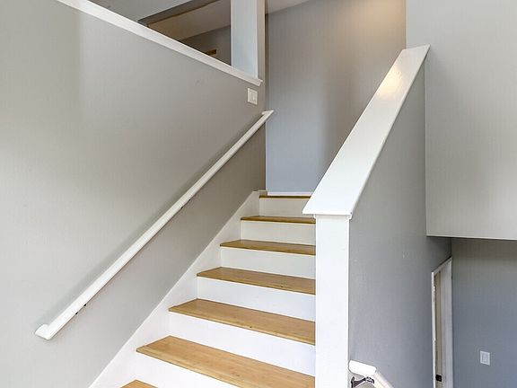 3rd image of 9211 S J Street