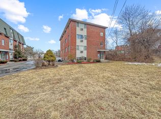 78 Atlantic St #202, New Britain, CT 06053