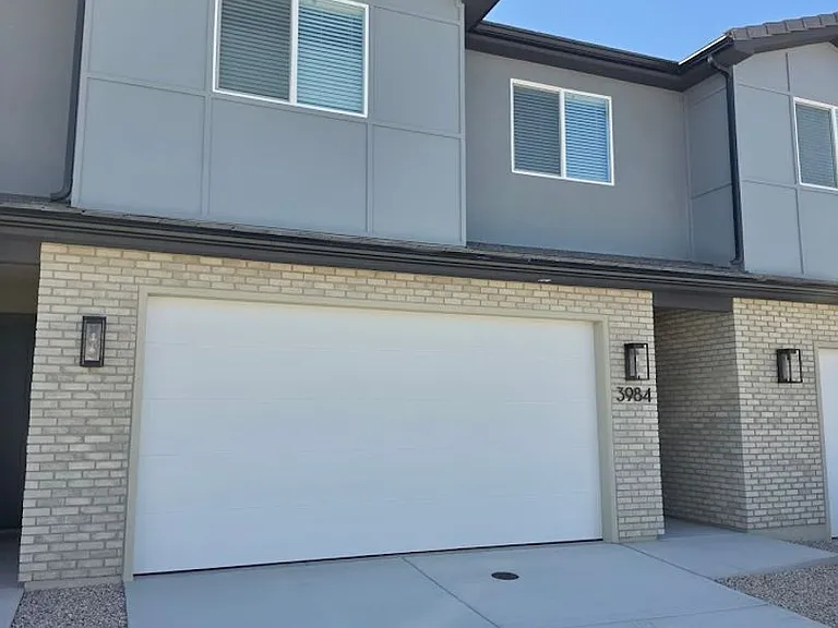 3984 E Fossil Way — Photo 2