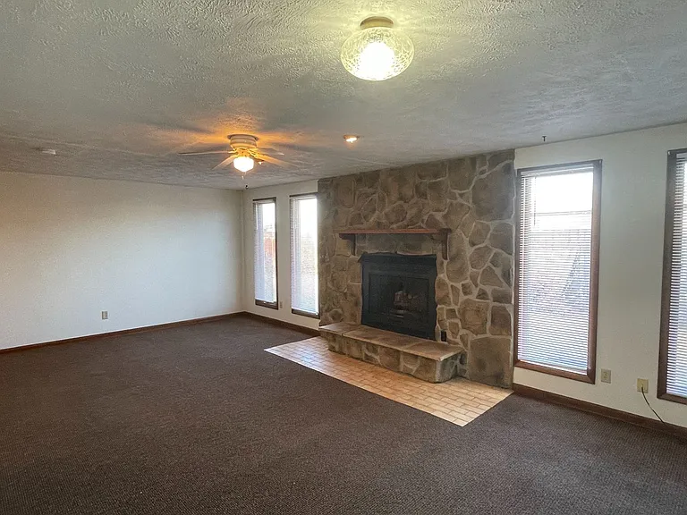2922 Quivira Ave — Photo 7