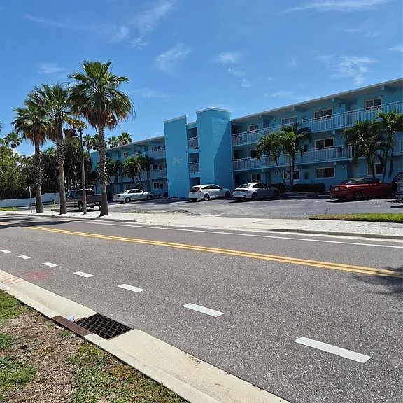 1505 Pass A Grille Way #17 — Photo 2