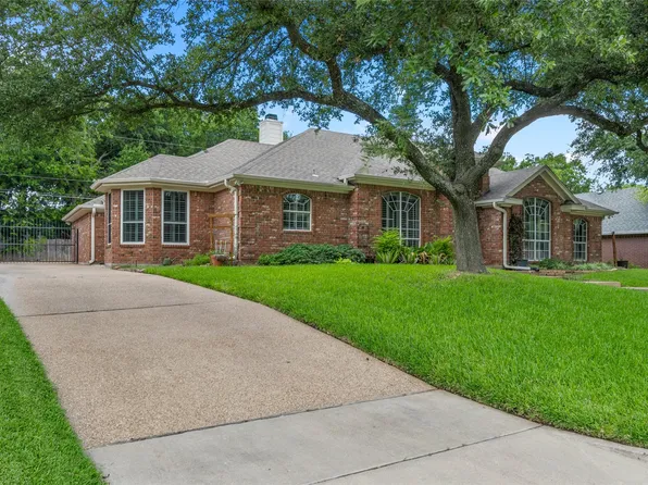 716 Meadow Mountain Dr, Woodway, TX 76712