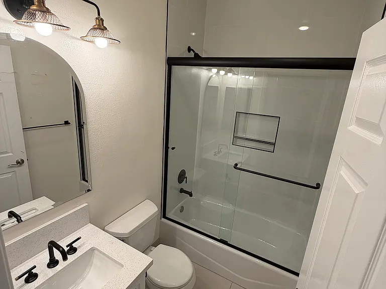 4741 Radford Ave #203 — Photo 26