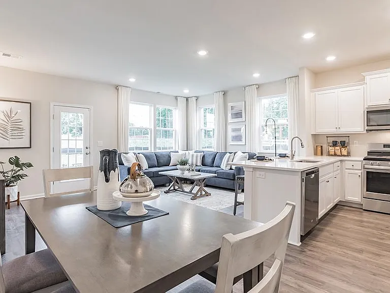 10 Peregrine Way — Photo 52