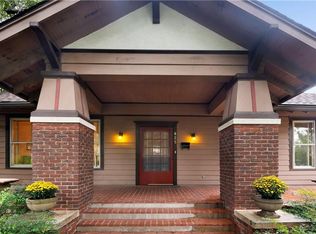 825 Elsbeth St, Dallas, TX 75208