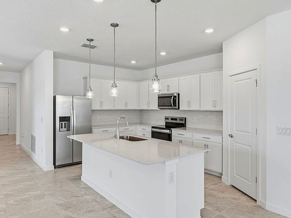 Kitchen with center island