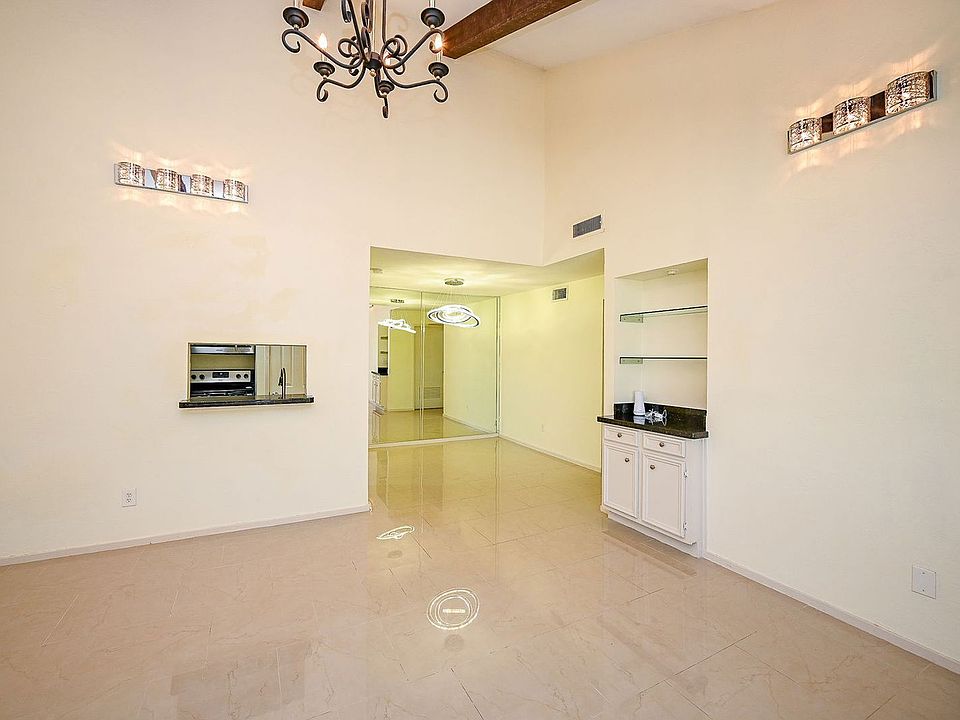 1st image of 1100 Augusta Dr APT 60