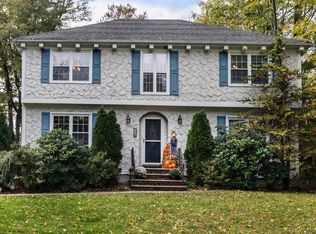 8 Greene St, Mahwah, NJ 07430