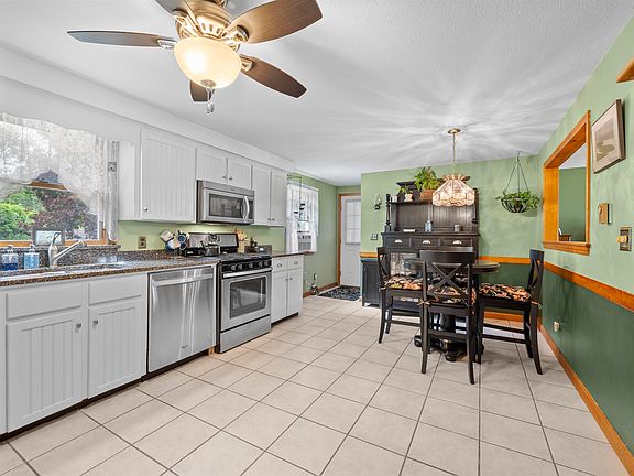 3rd image of 95 Gendron Drive