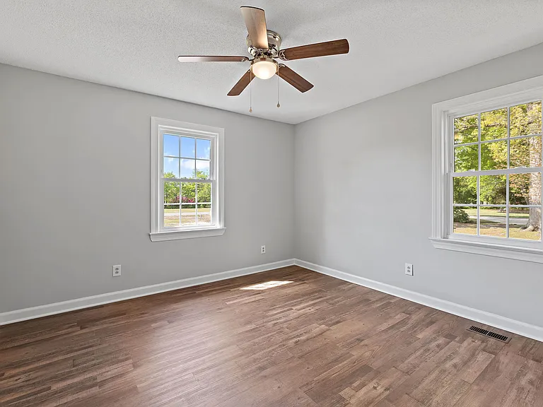 315 Holland Hill Dr — Photo 7
