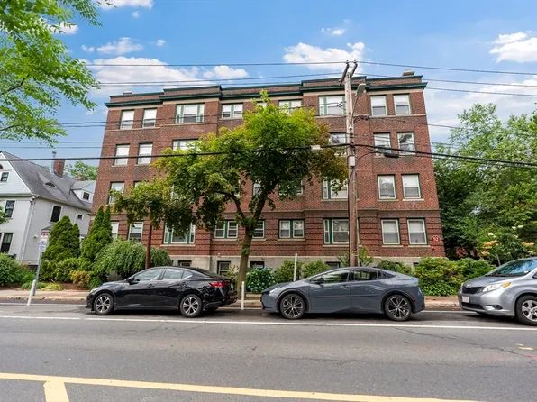 52 Garden St APT B2, Cambridge, MA 02138