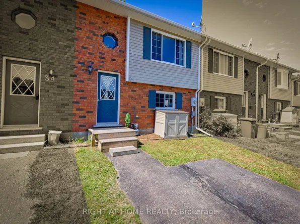 36 Northbrook Rd, Petawawa, ON K8H 3N5