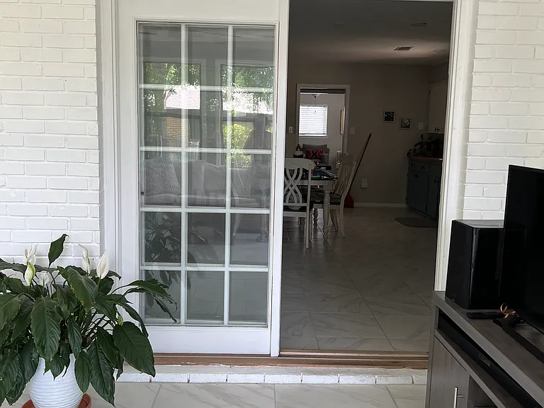 119 Edmund Dr — Photo 5