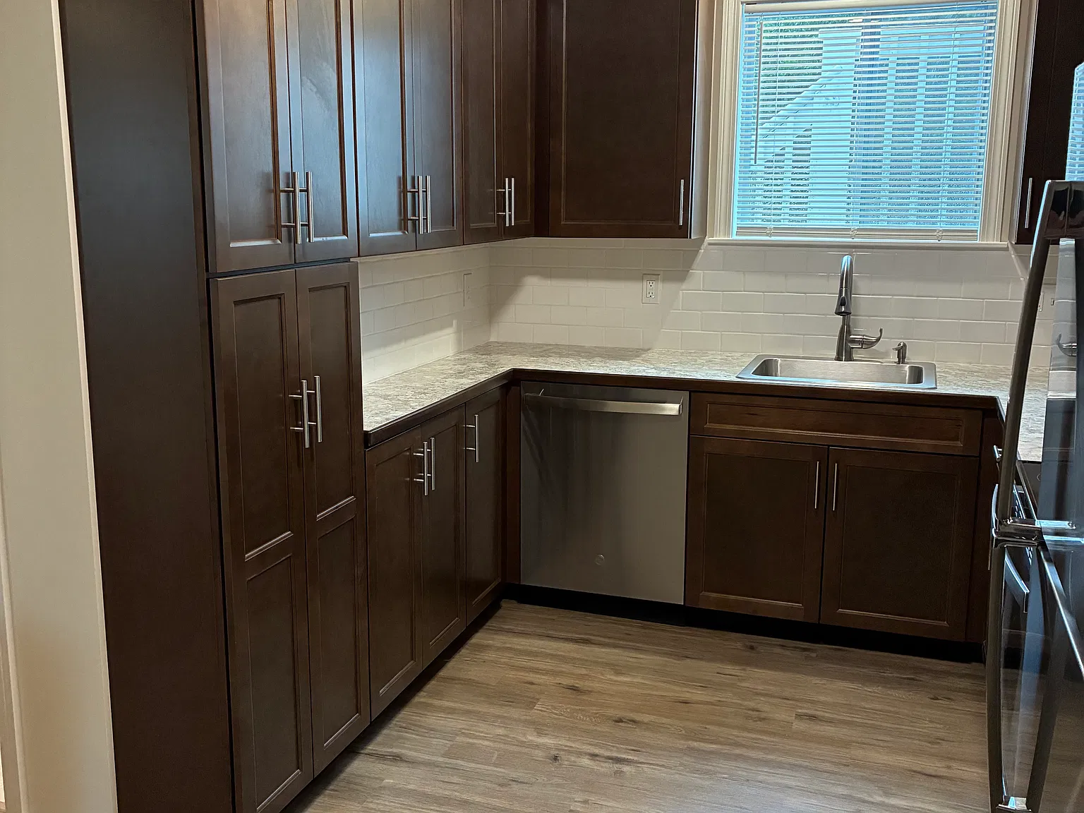 4 bed, 1150 sqft, $3,000 — Photo 2