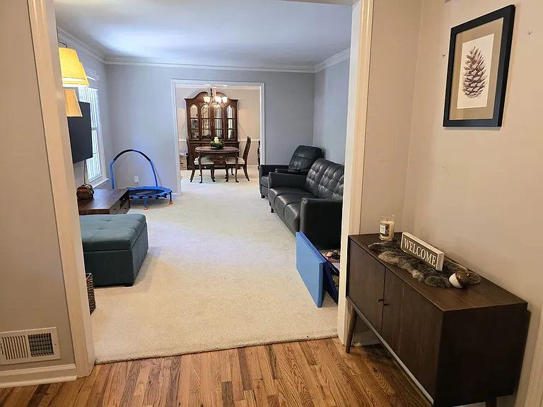90 Martin Point Ct — Photo 3
