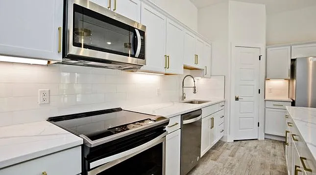 2727 Livingston Sq #1.1 — Photo 6